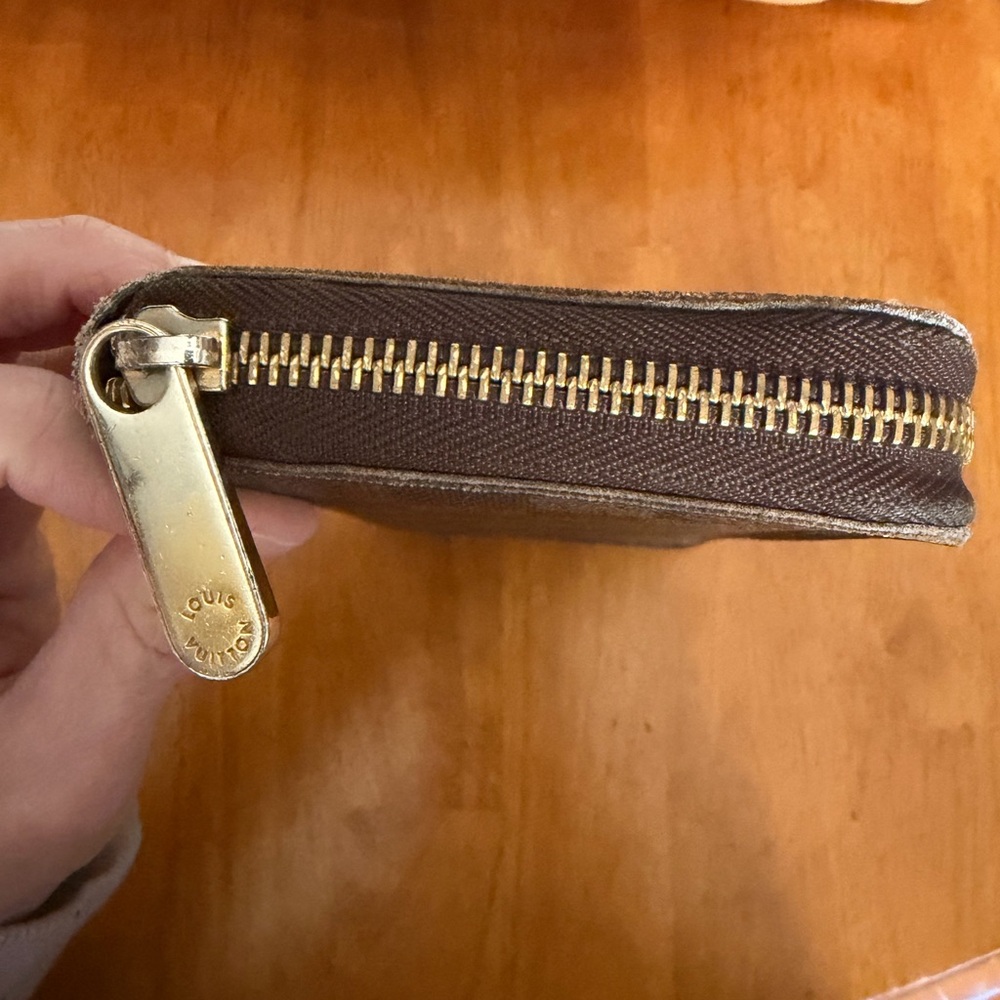🔥Louis Vuitton Damier Zip Wallet - excellent condition‼️ - Picture 5 of 15